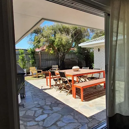 5 By The Church Port Fairy Exterior photo